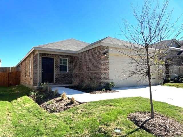 829 Lake Fletcher Rd - Photo 2 of 33