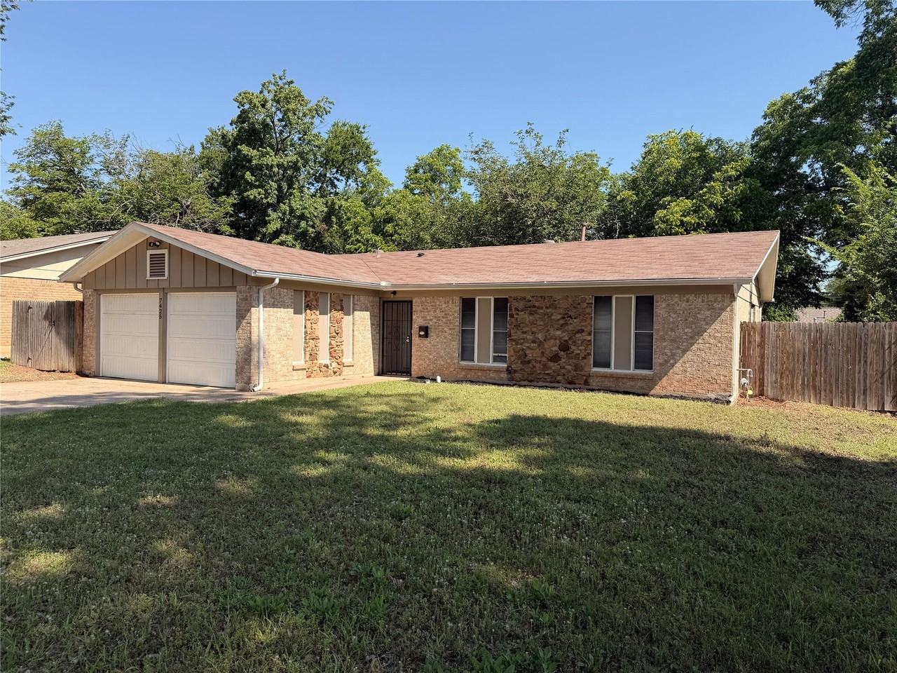 7425 Van Natta Ln - Photo 3 of 22