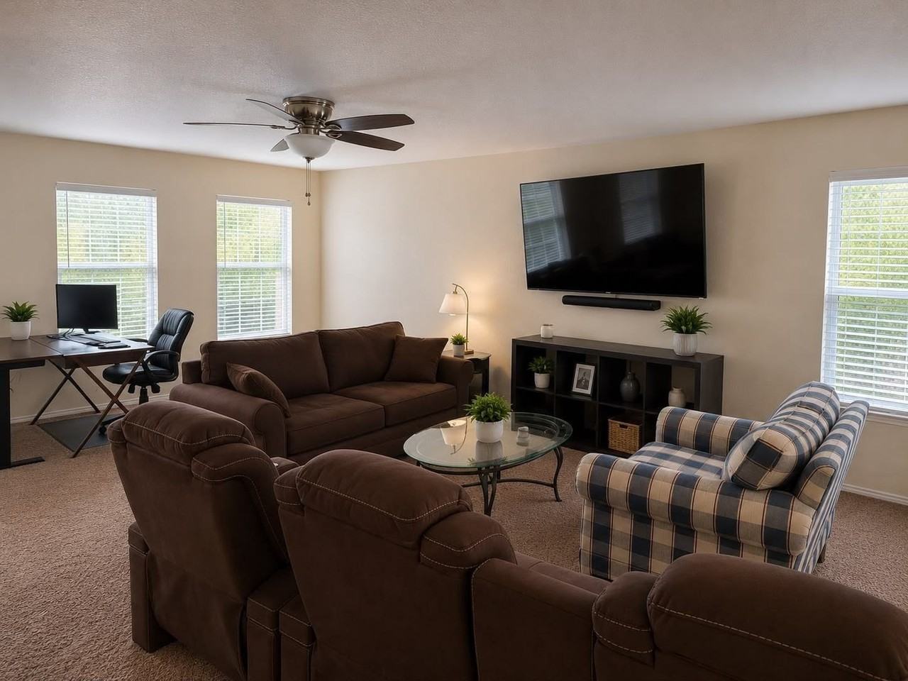 2313 Orchid Dr - Photo 3 of 16