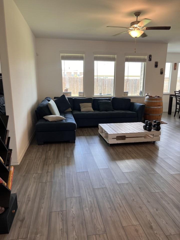 1520 Averypointe Dr - Photo 2 of 20