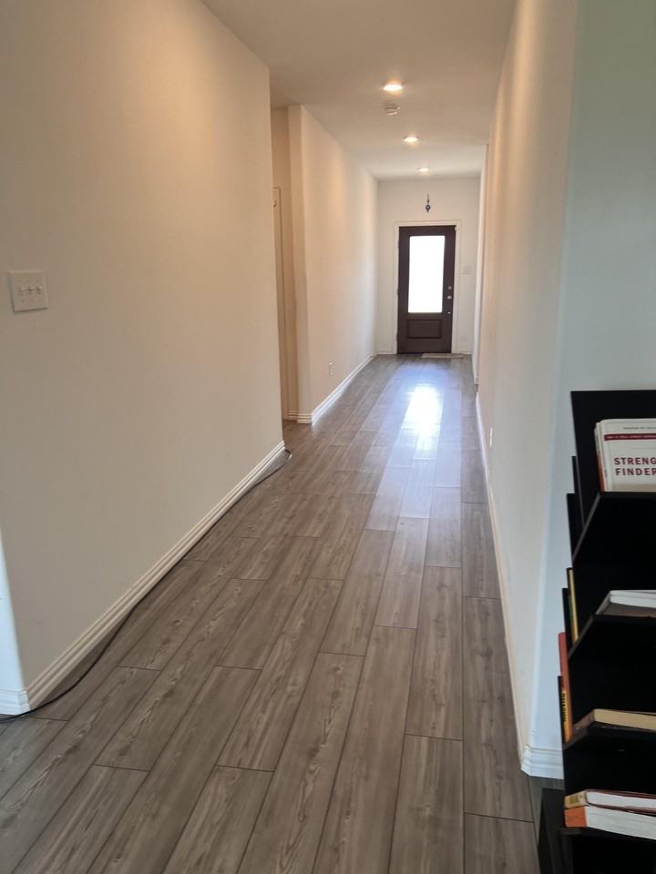 1520 Averypointe Dr - Photo 6 of 20