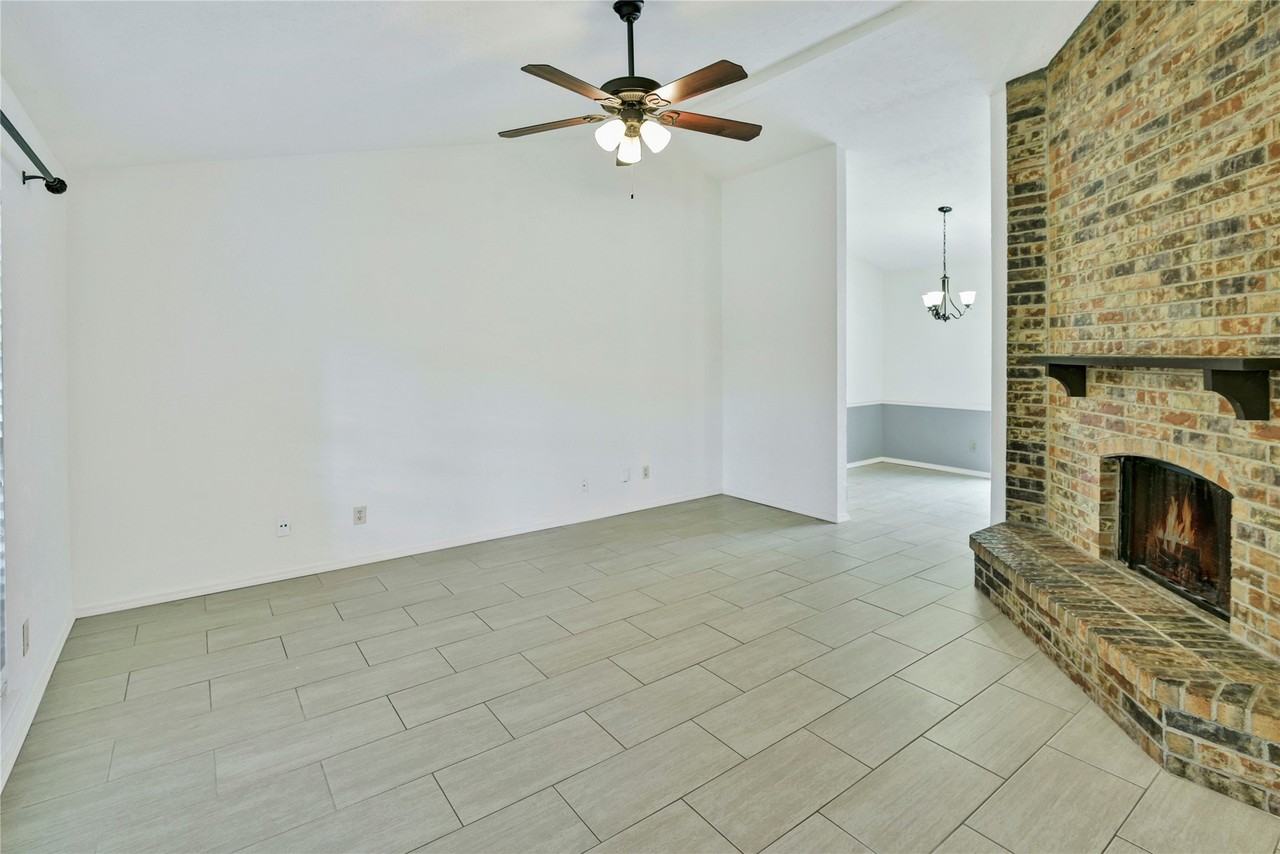 1306 Clearview Dr - Photo 5 of 26