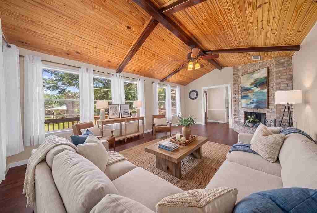 203 Farmer Dr - Photo 3 of 40