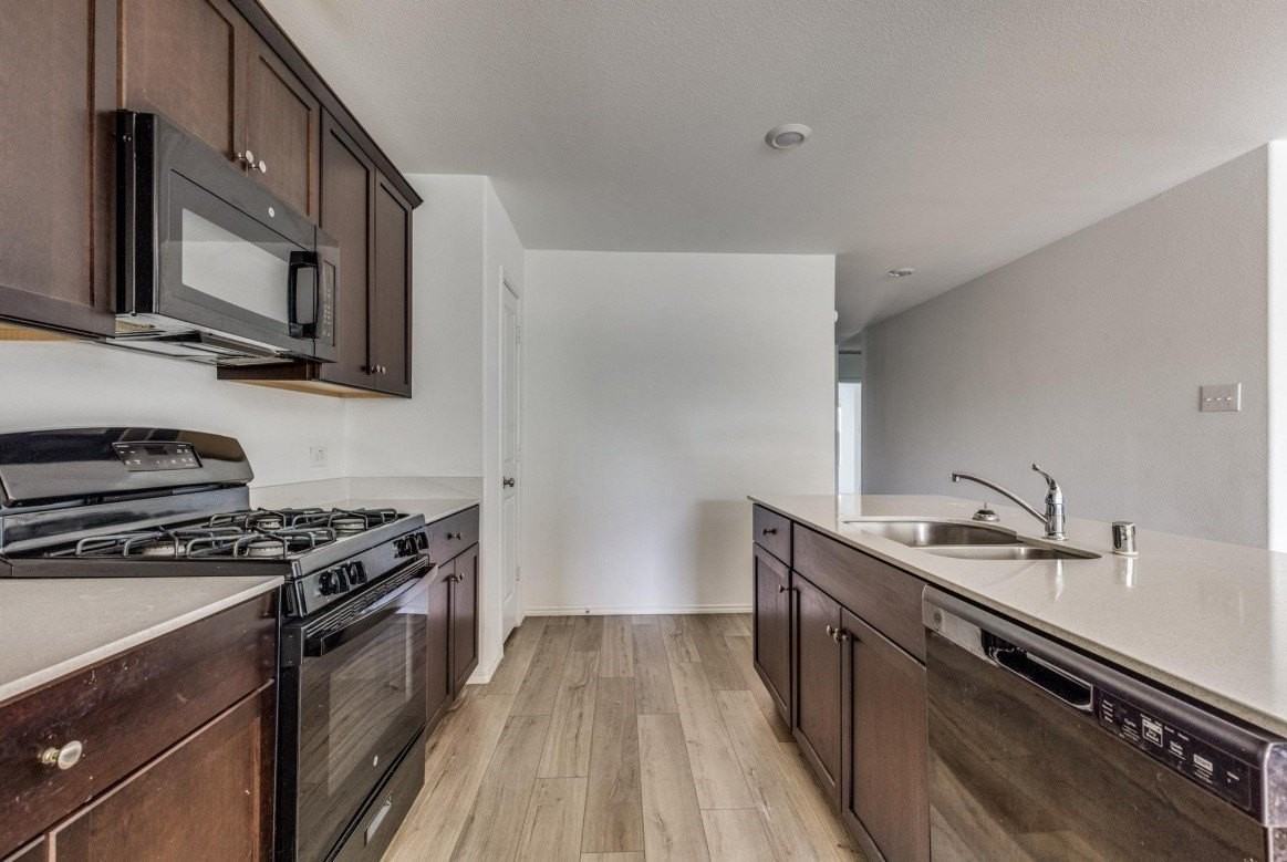 1101 Odlozil Ln - Photo 2 of 25