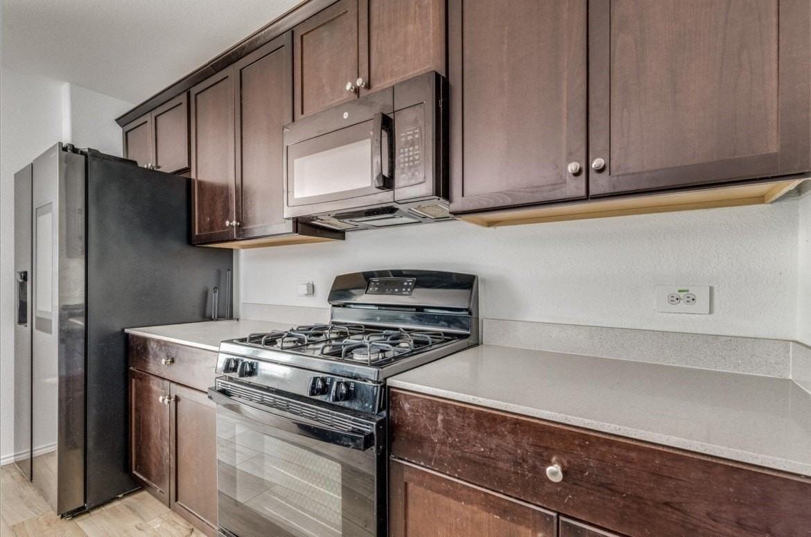 1101 Odlozil Ln - Photo 6 of 25