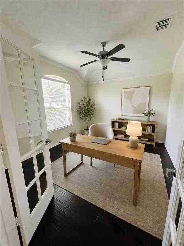 16600 Spence Park Ln - Photo 2 of 12