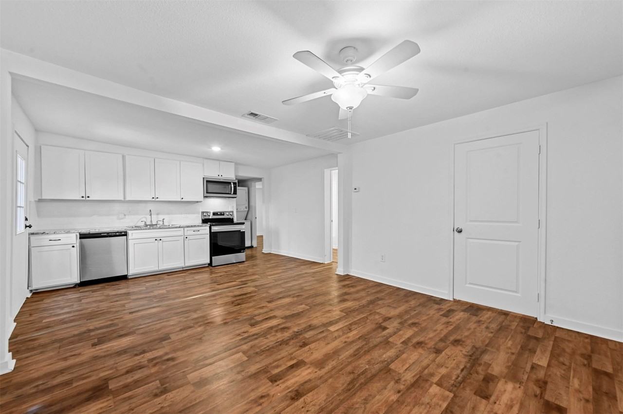 105 Short St - Photo 3 of 20