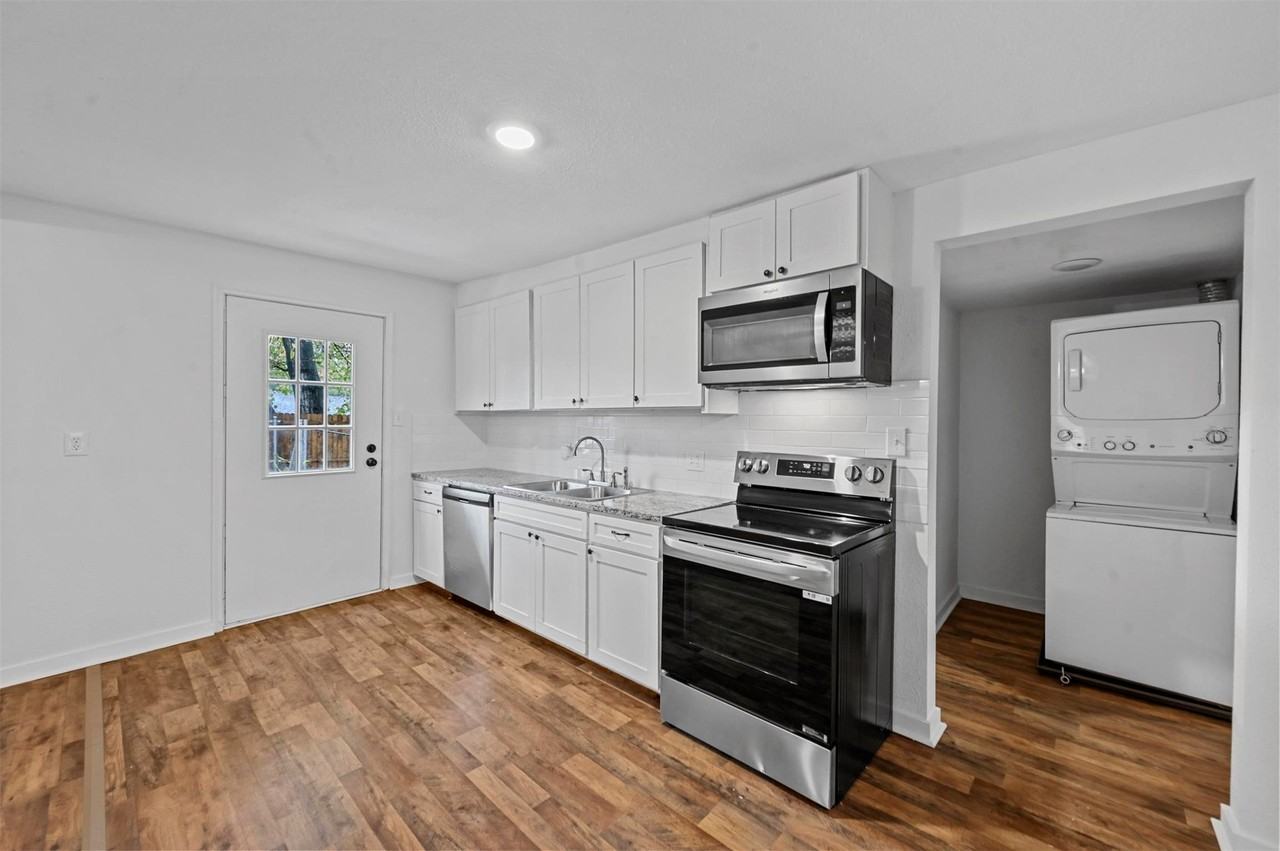 105 Short St - Photo 5 of 20