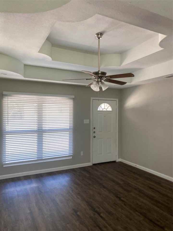 3522 Tioga St - Photo 3 of 16