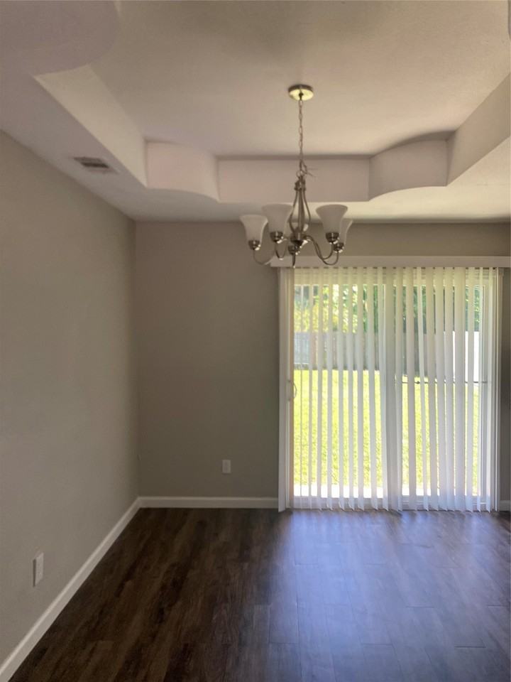 3522 Tioga St - Photo 5 of 16
