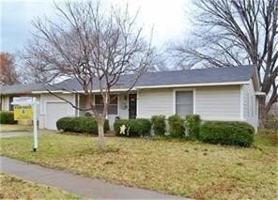 featured image of 1716 Redwood Pl