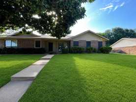 2916 Kathleen Ln - Photo 1 of 1