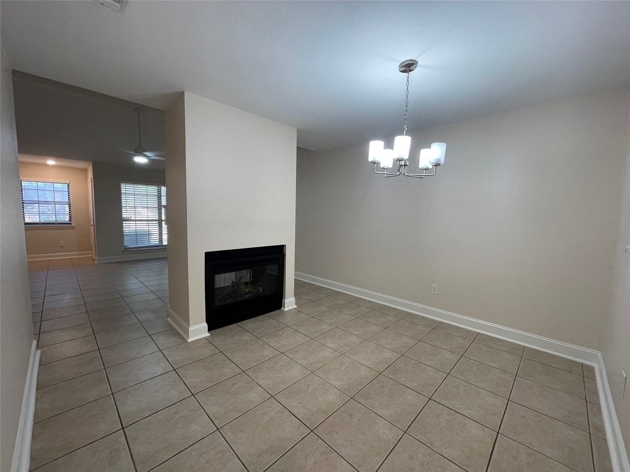 2916 Kathleen Ln - Photo 5 of 33