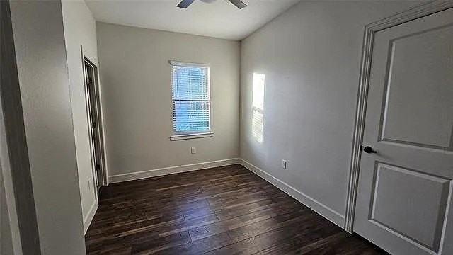 706 N Main St - Photo 4 of 10