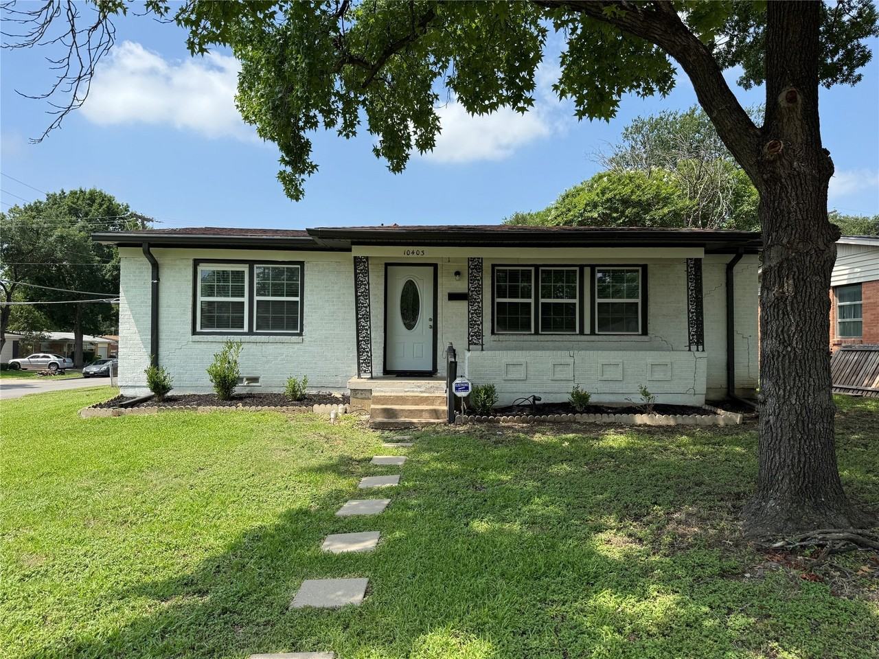 10403 Sandra Lynn Dr - Photo 2 of 29