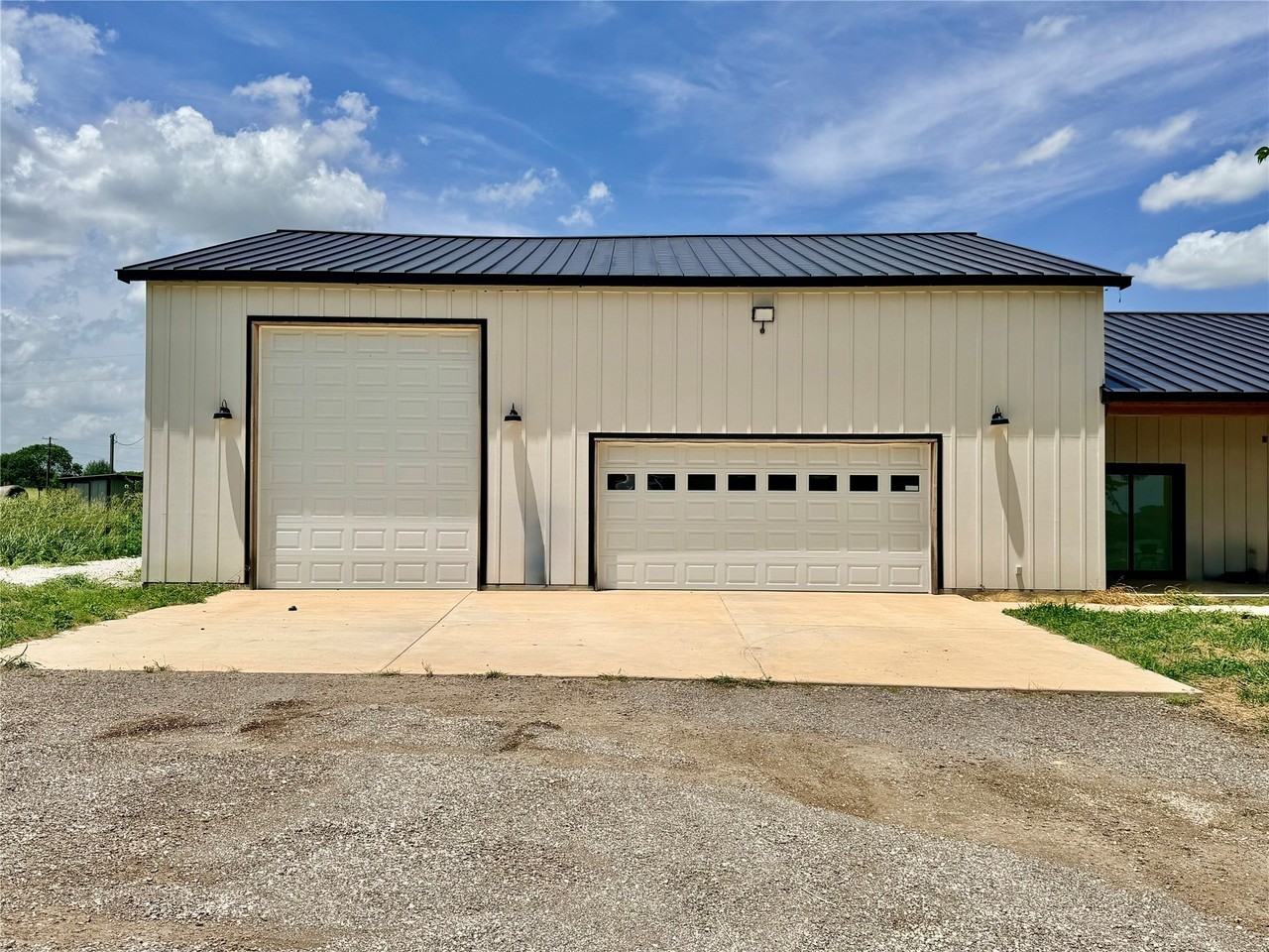 13555 Chisum Rd - Photo 2 of 13