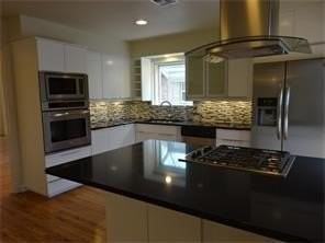 7017 Haverford Rd - Photo 4 of 19