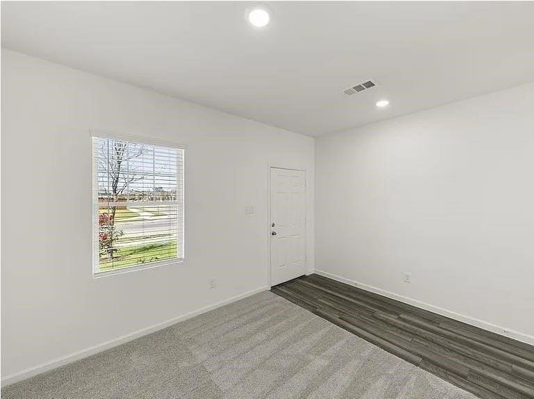 1871 Lockhart Dr - Photo 2 of 22