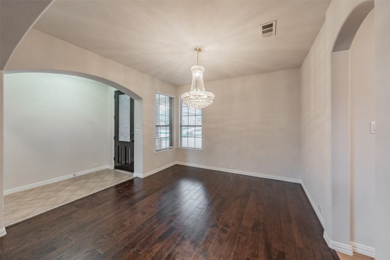 1640 Bradford Grove Trl - Photo 7 of 40