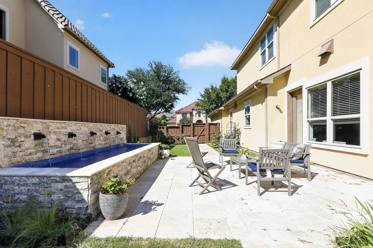 12226 Lazio Ln - Photo 4 of 37