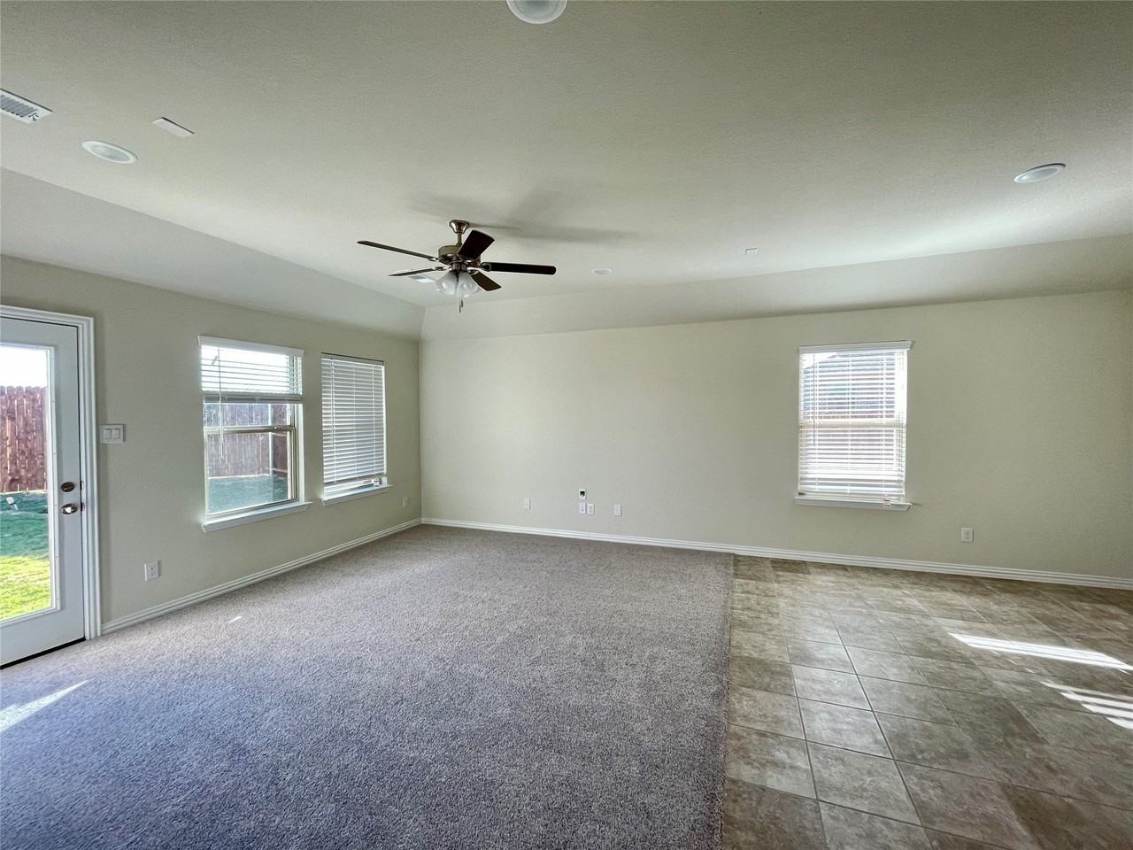 4042 Sparrow Trl - Photo 5 of 13