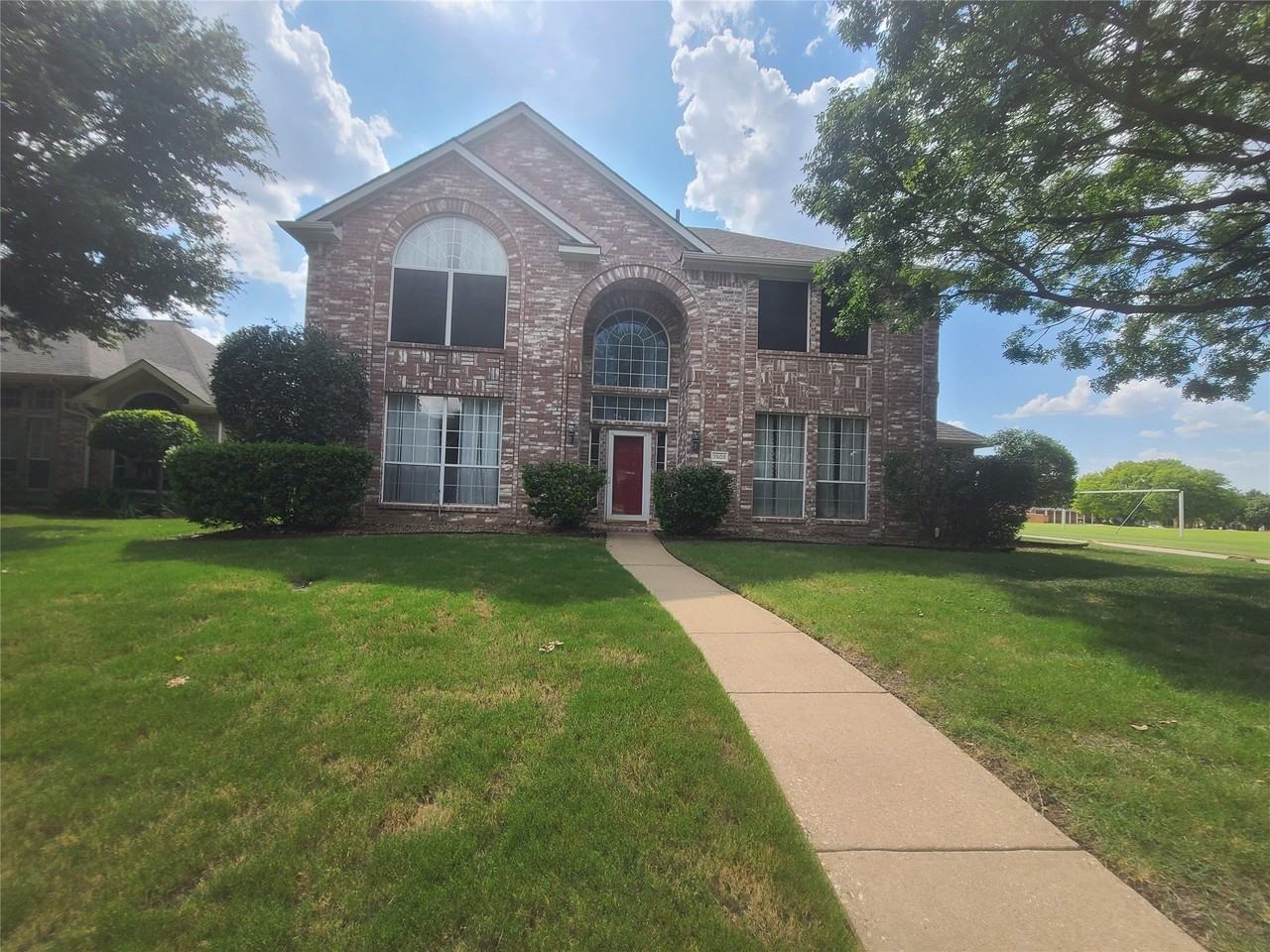 7509 Avalon Dr