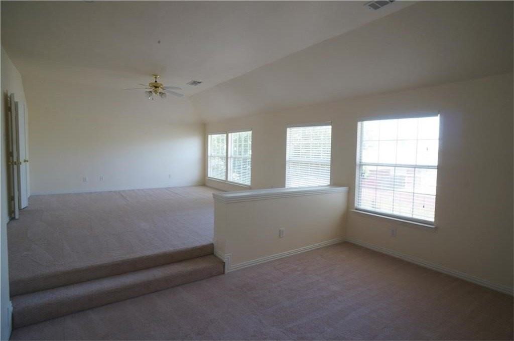 4425 Cedar Valley Dr - Photo 7 of 9