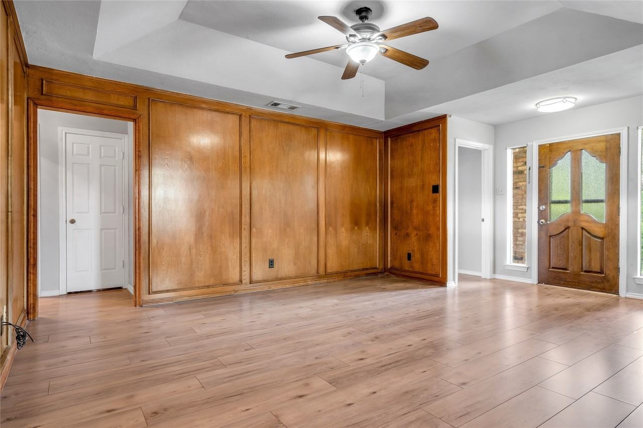 2200 Reading Rd - Photo 5 of 22
