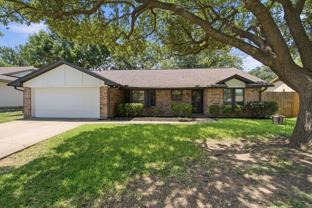 2223 Sierra Dr - Photo 1 of 1