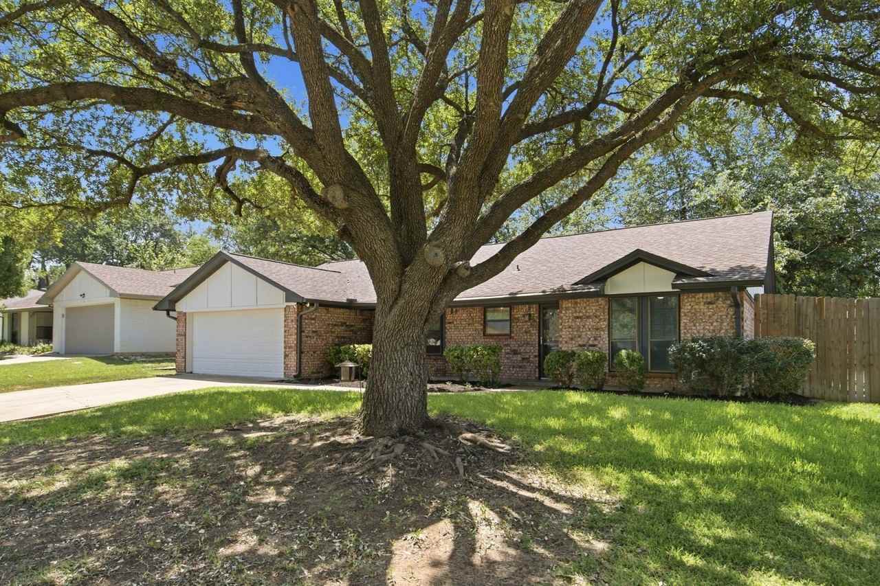 2223 Sierra Dr - Photo 2 of 27