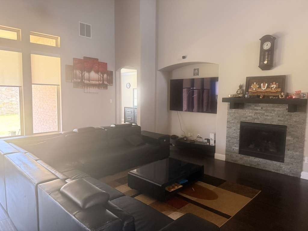 1519 Bedstraw Ln - Photo 3 of 5