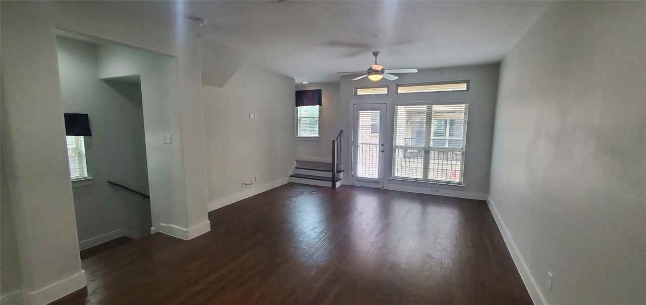 1303 Palm Springs Ln - Photo 2 of 26
