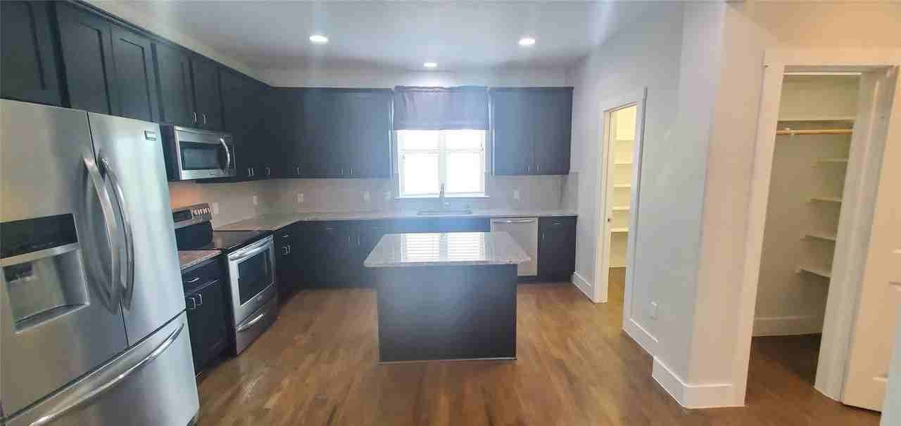 1303 Palm Springs Ln - Photo 3 of 26