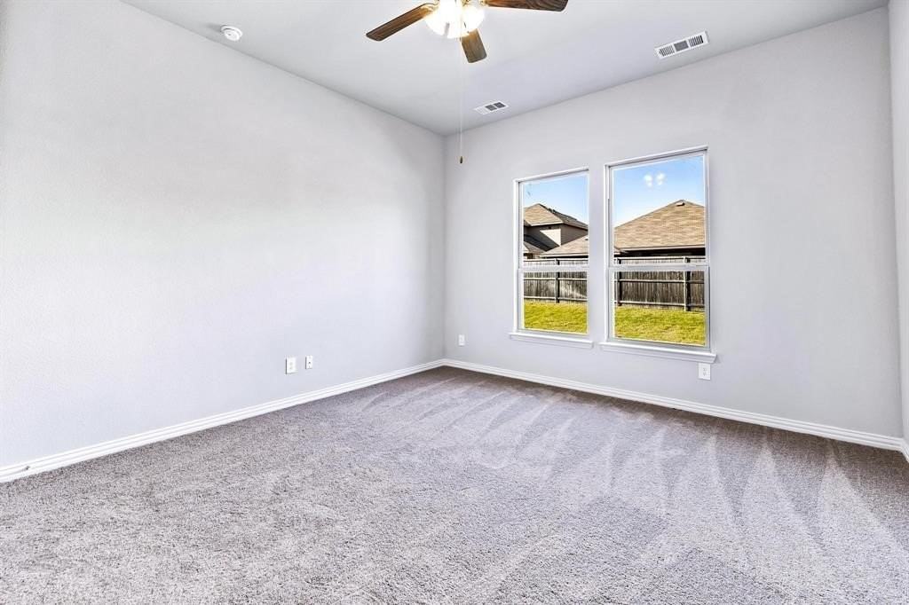 3917 Madison Ln - Photo 6 of 17