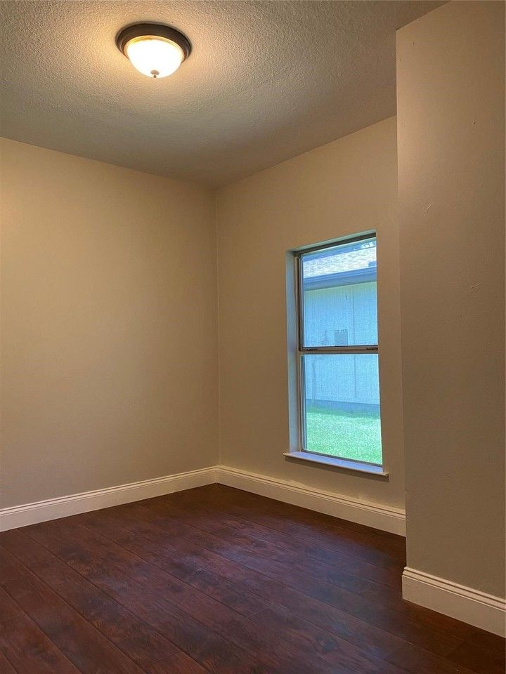 161 S Heartz Rd - Photo 6 of 22
