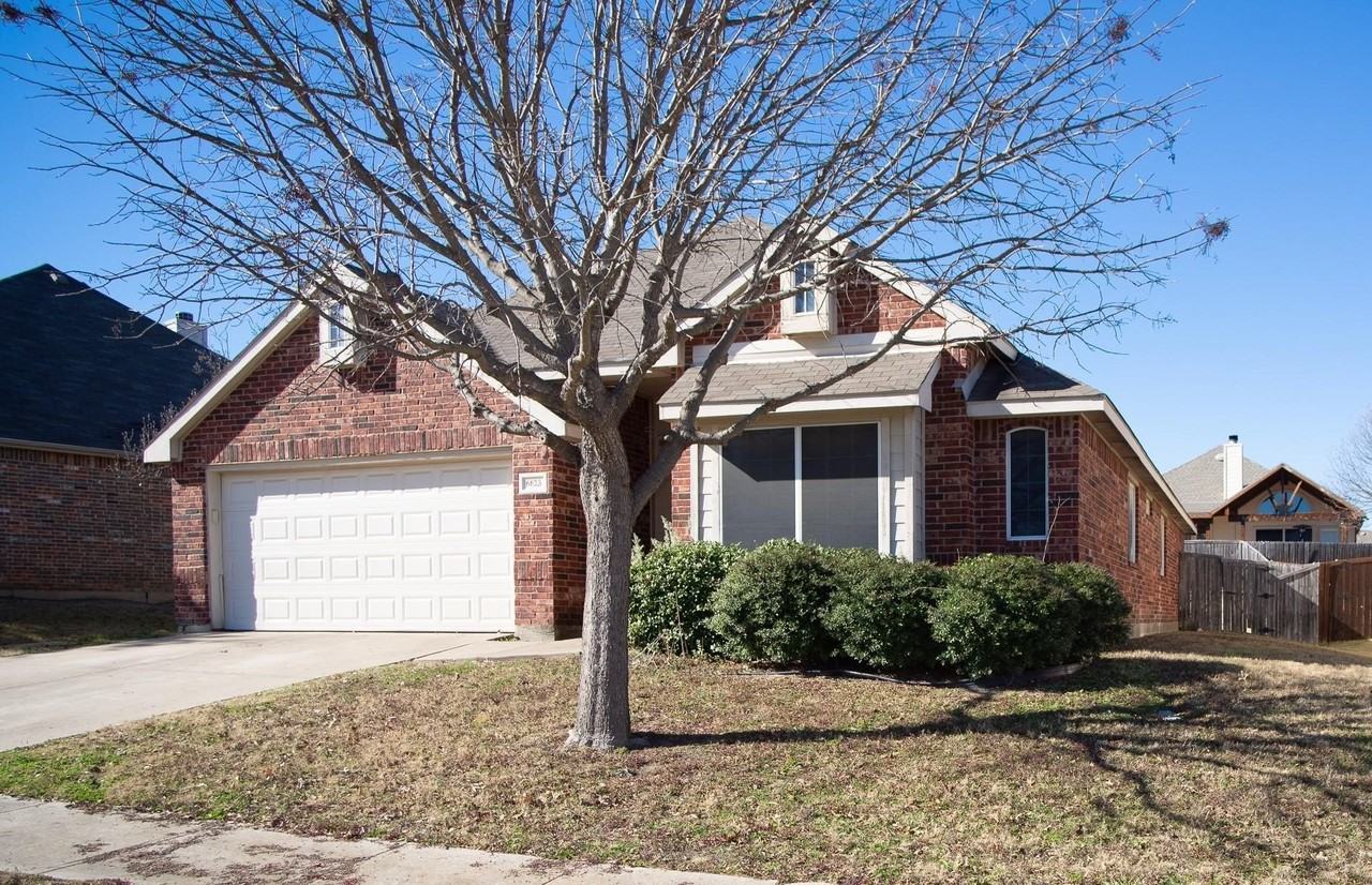 6823 Woodcrest Ln - Photo 2 of 15