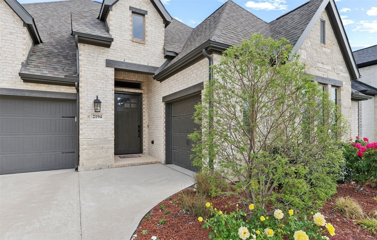 2194 Cloverfern Way - Photo 2 of 37