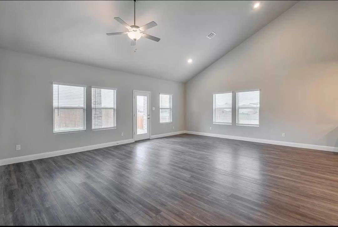 404 Dempsey Dr - Photo 5 of 17