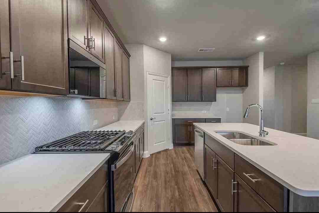 404 Dempsey Dr - Photo 7 of 17