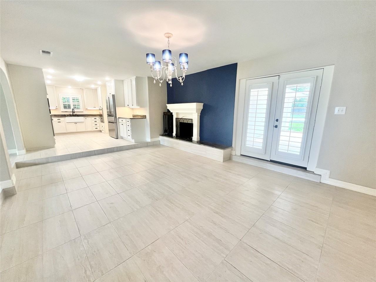 313 Santa Clara St - Photo 5 of 32