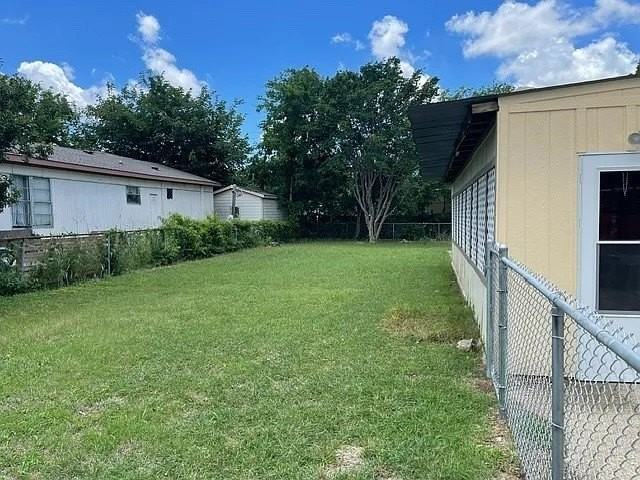 5785 Sheli Ln - Photo 2 of 6