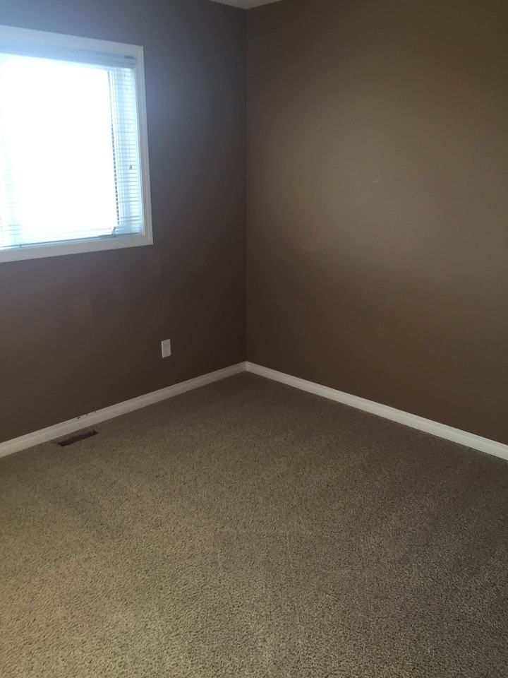 89 Hamptons Way SE - Photo 2 of 9