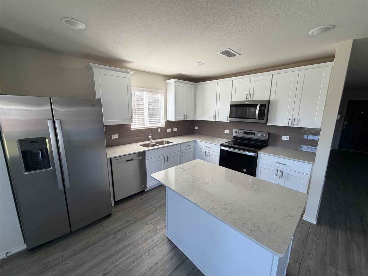 4645 Greyberry Dr - Photo 7 of 17