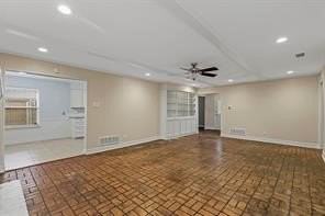 14722 Overview Dr - Photo 6 of 40