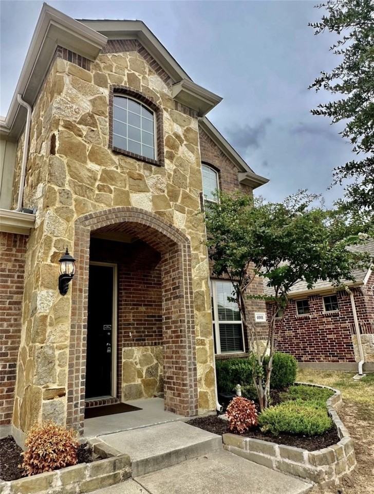 4001 Muscadine Dr - Photo 2 of 40