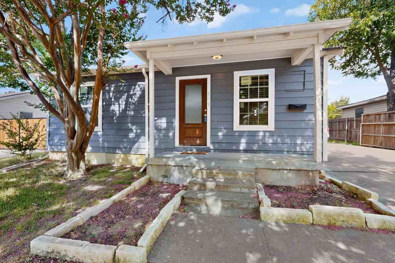709 Se 2nd St - Photo 2 of 24