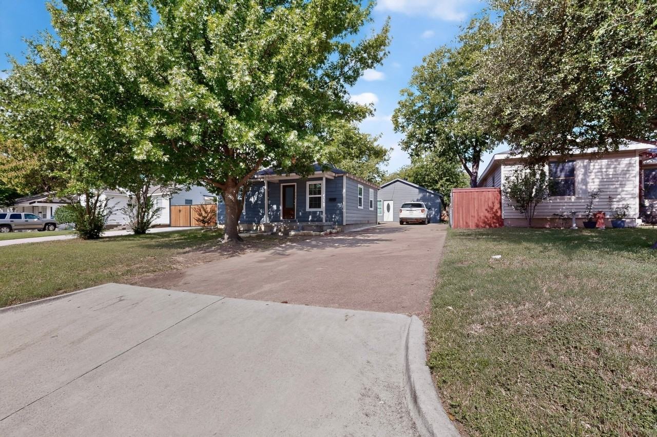 709 Se 2nd St - Photo 5 of 24