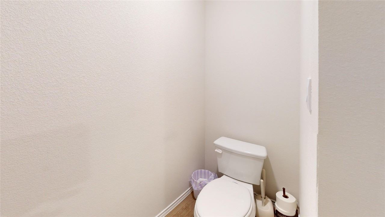 13153 Enclave Pkwy - Photo 2 of 19