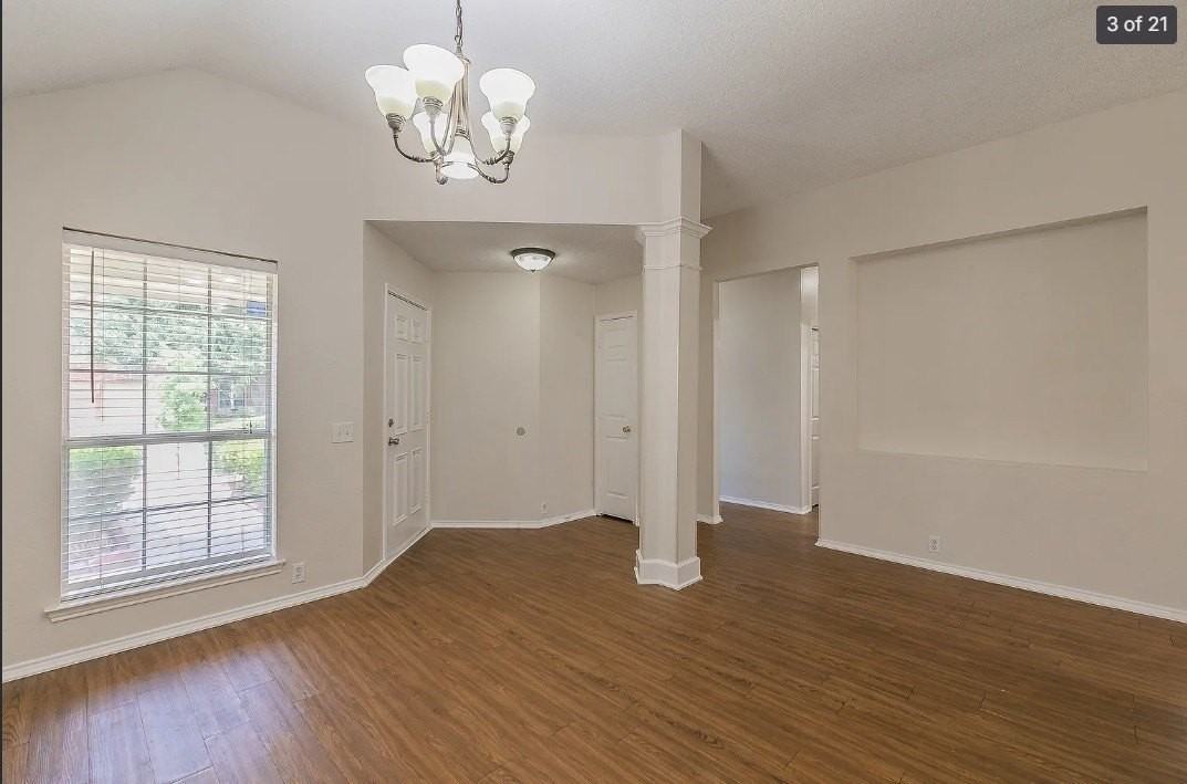 210 Madisson Dr - Photo 4 of 21