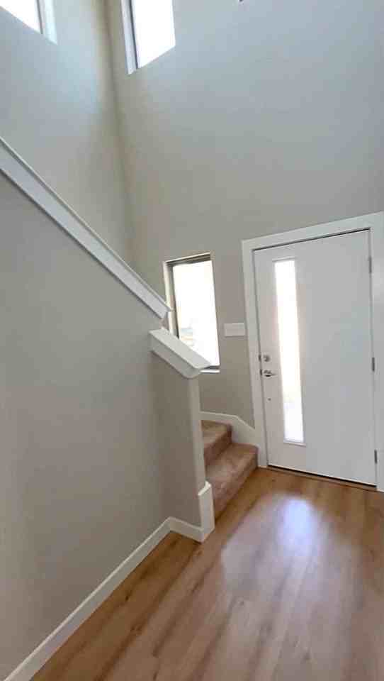 411 Bertney Dr - Photo 4 of 31